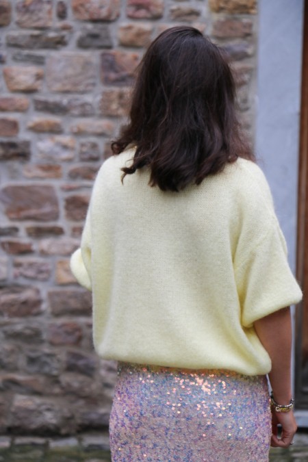 Pull Lily jaune