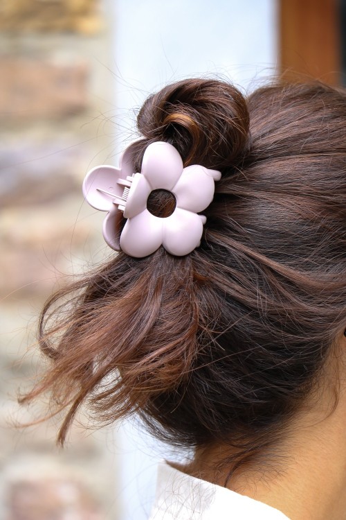 Pince fleur taupe