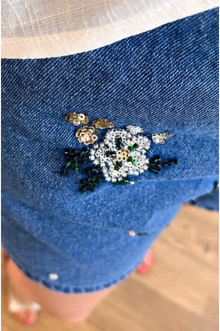 Short en jeans avec sequins
