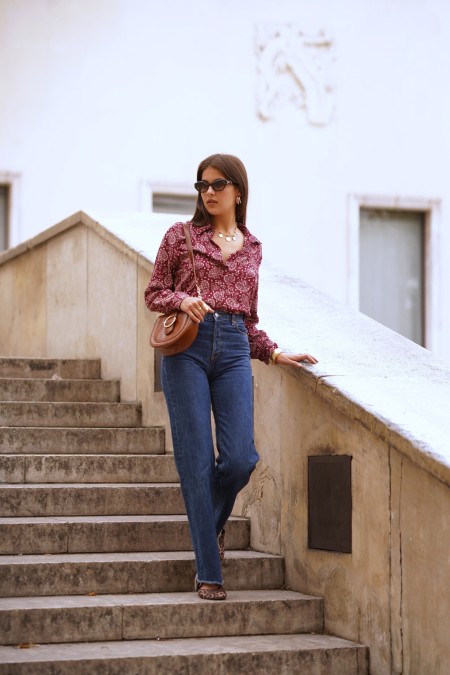 Chemisier bordeaux à motifs