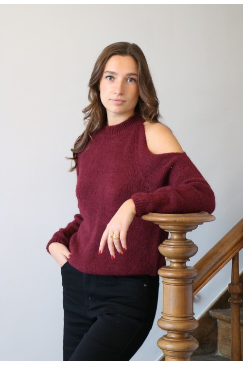 Pull ouvert épaule bordeaux