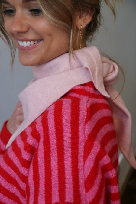 Petit foulard rose pâle
