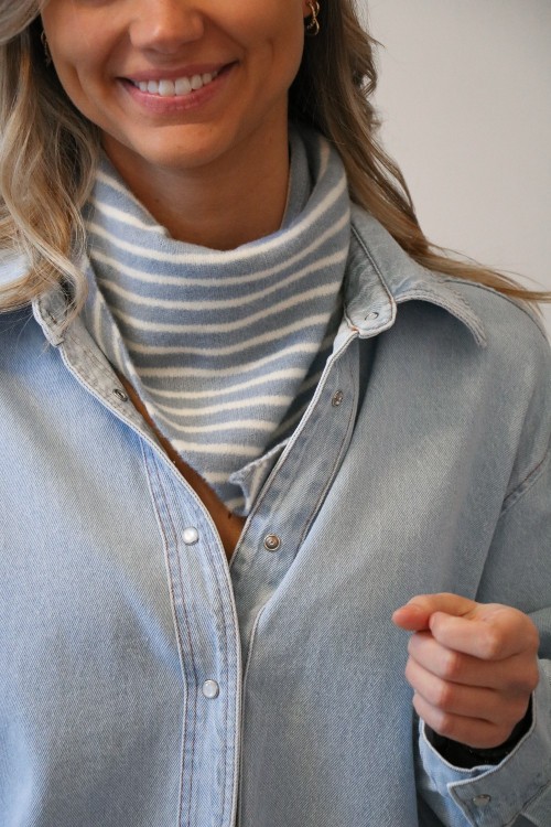 Petit foulard rayé bleu et blanc