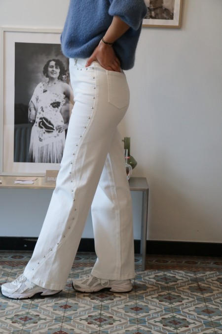 Jeans blanc avec clous