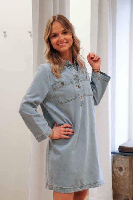 Robe chemise en jeans