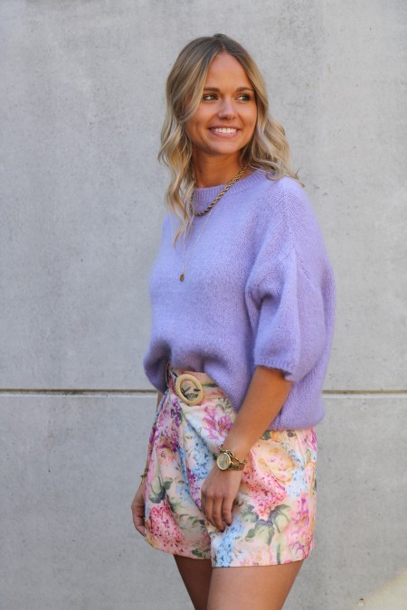 Short fleuri