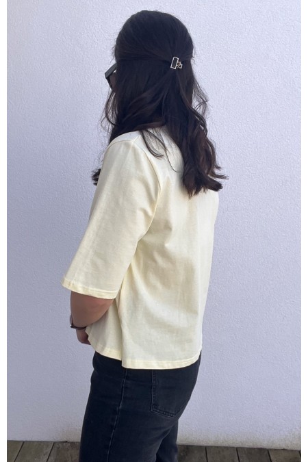 T-shirt jaune pâle