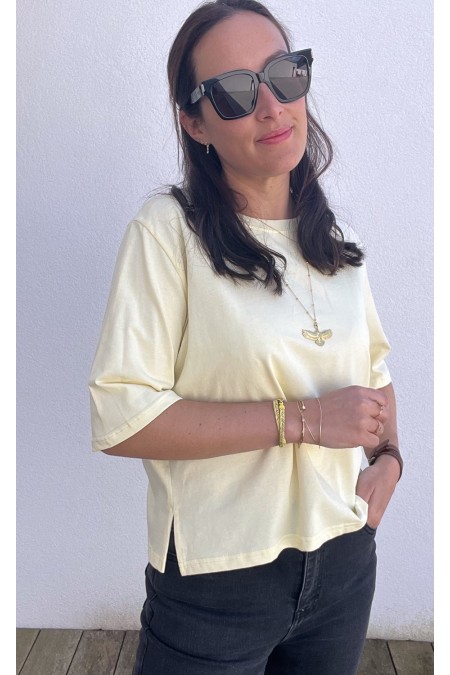 T-shirt jaune pâle