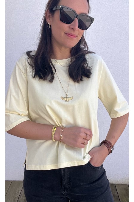 T-shirt jaune pâle