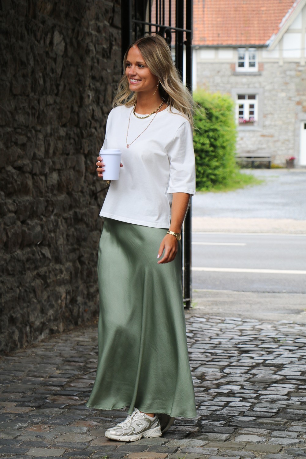 Jupe satinée kaki
