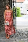 Robe à brides fleurie