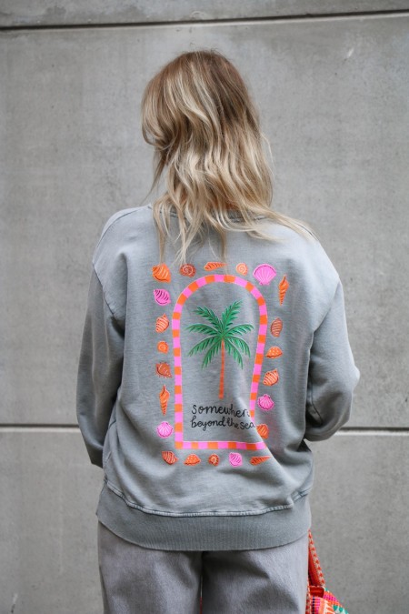 Sweat gris somewhere