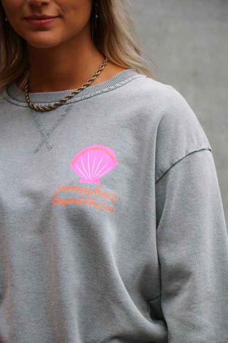 Sweat gris somewhere