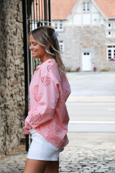 Chemisier corail avec broderies