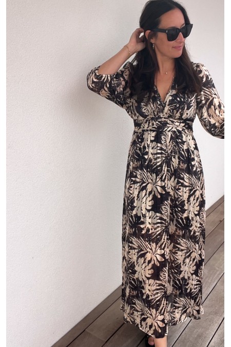 Robe longue noire et dorée