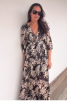 Robe longue noire et dorée