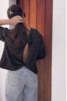 Pull léopard ouvert dos
