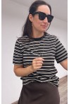 T-shirt noir à rayures