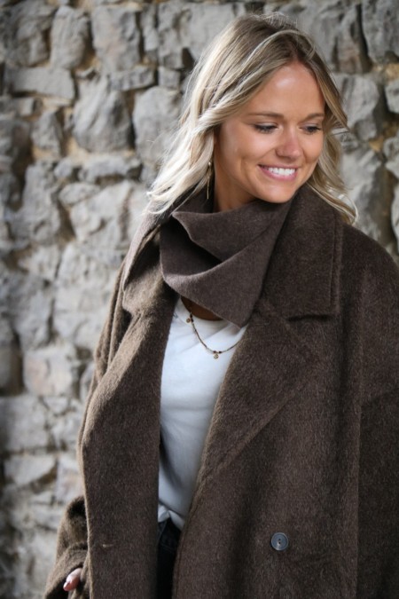 Petit foulard triangle marron